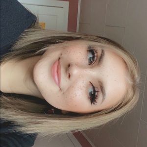 Meet your Posher, Felecia